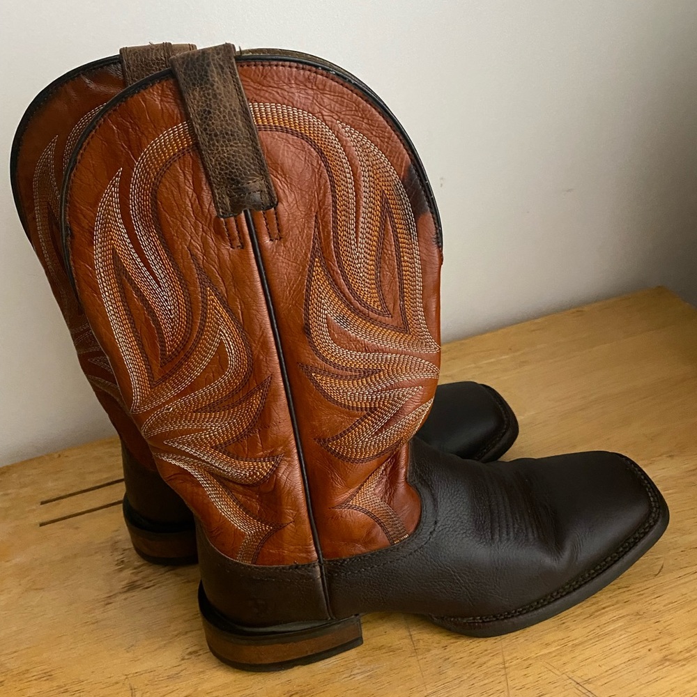 Ariat cowboy boots